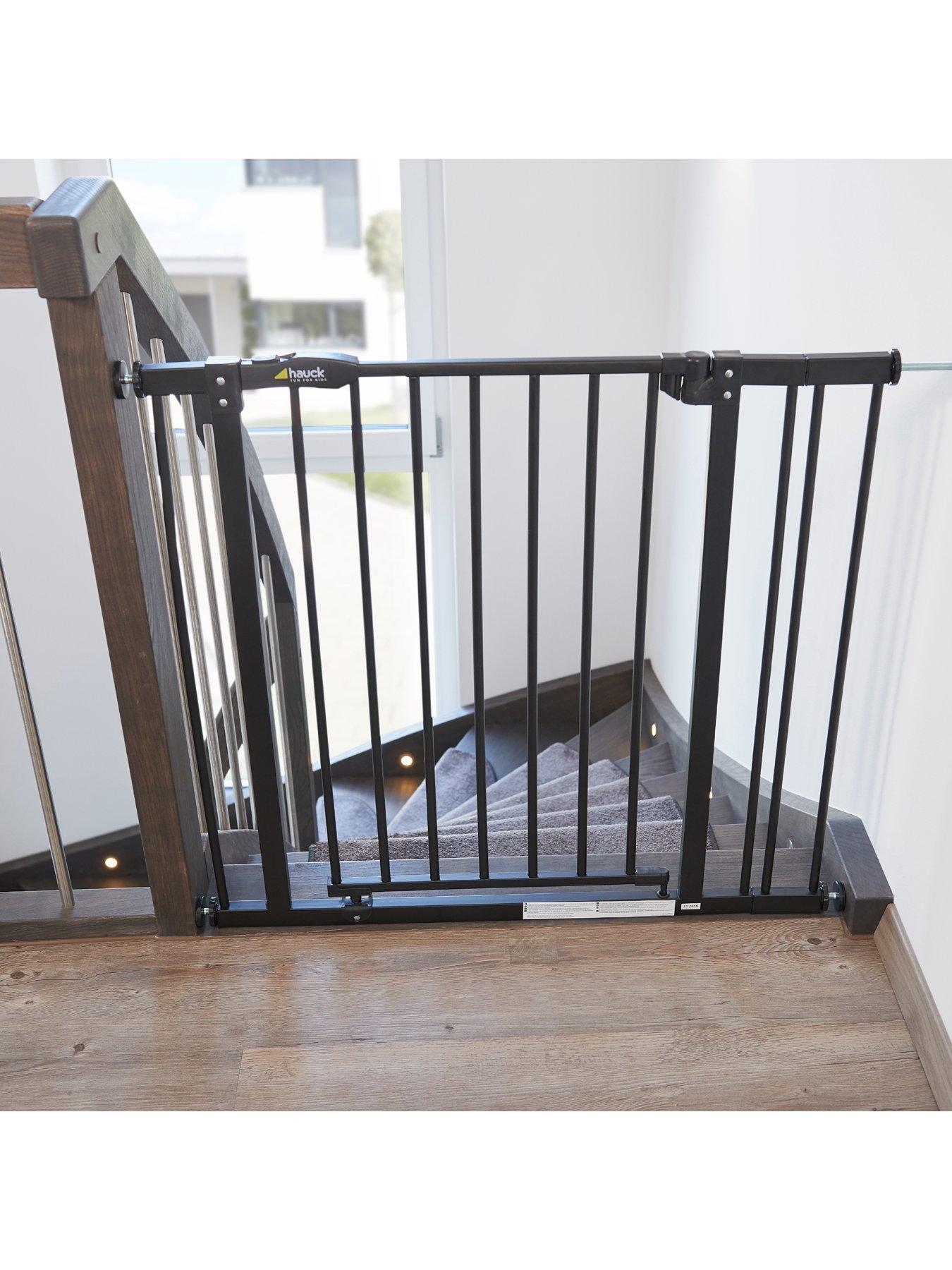 the range baby gate
