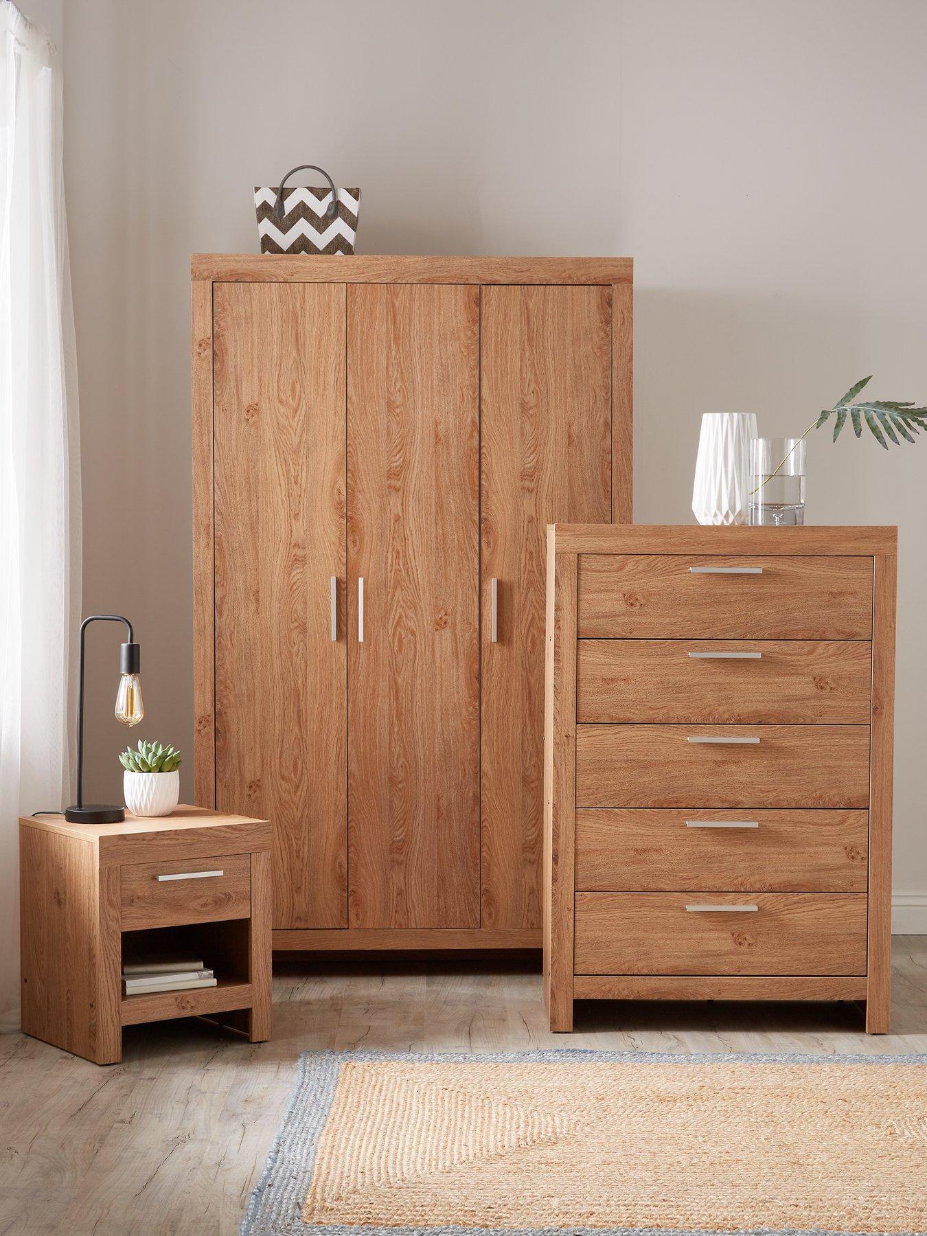 Cuba 4 Piece Package 3 Door Wardrobe 5 Drawer Chest And 2