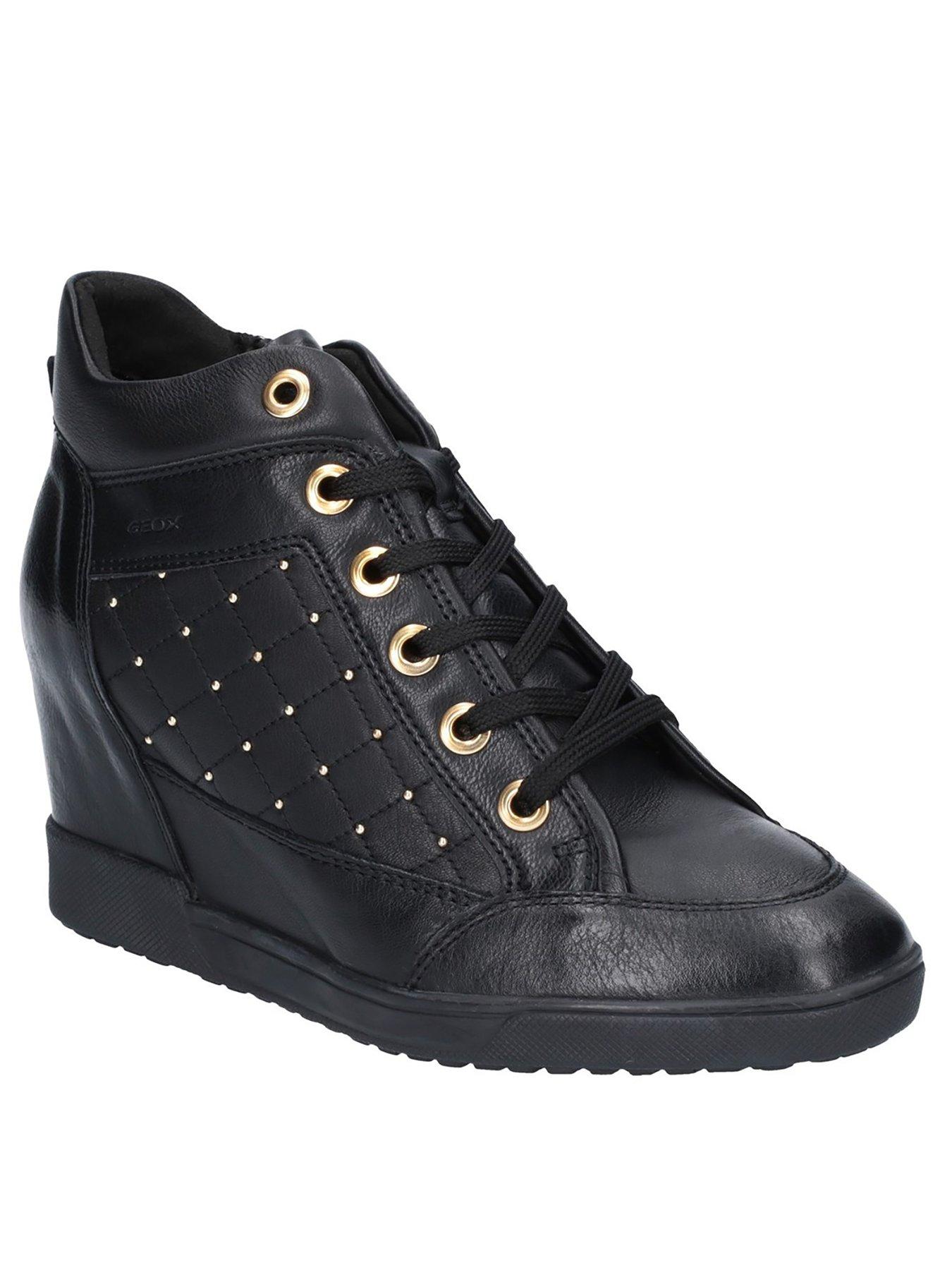 d and c trainers