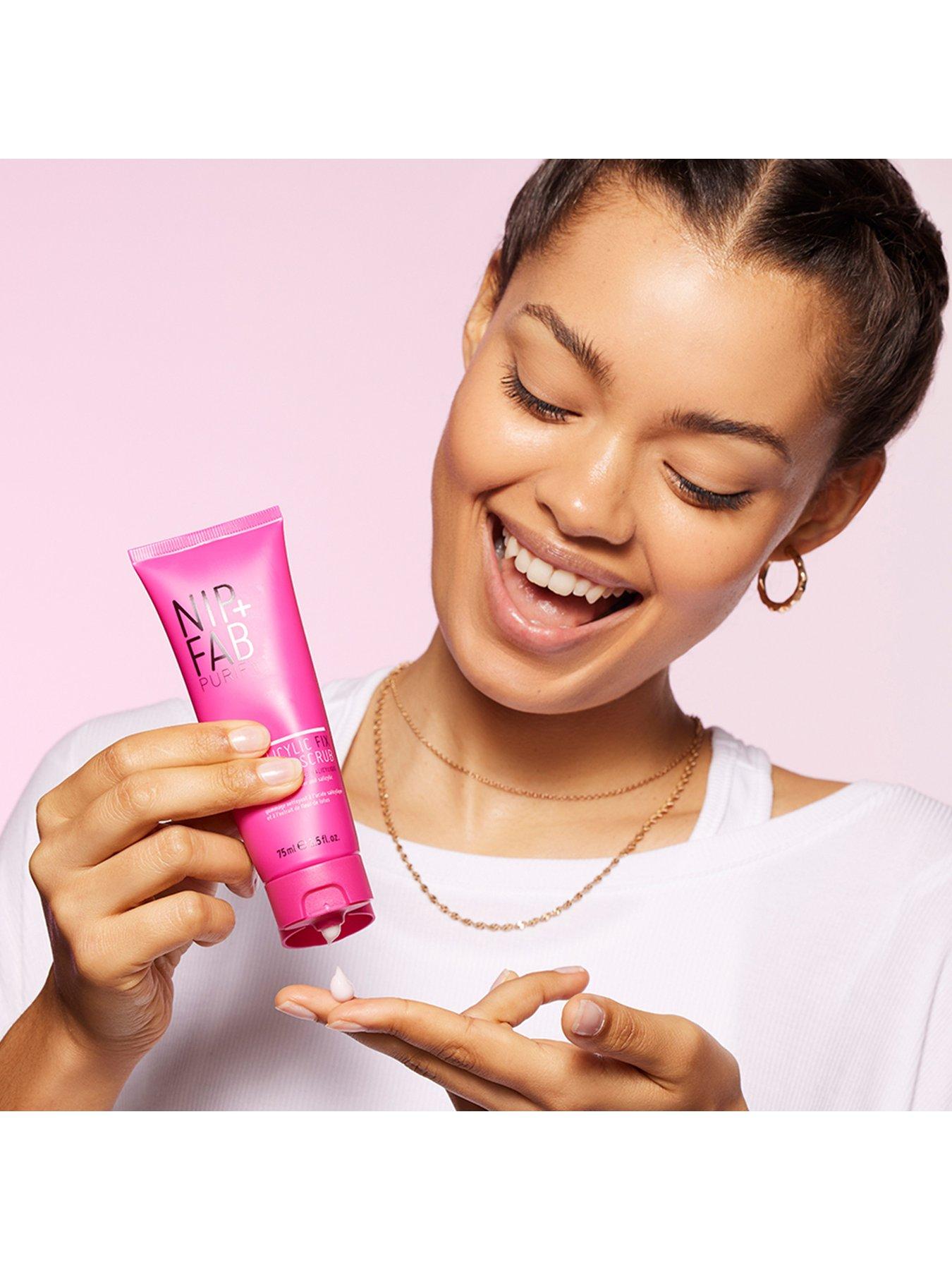 Image 3 of 6 of Nip + Fab Salicylic Fix Scrub -&nbsp;75ml