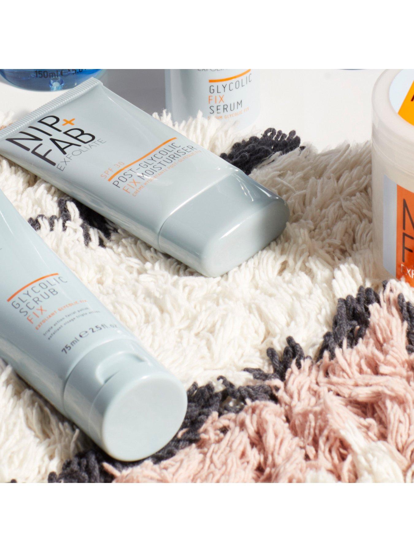 Image 5 of 6 of Nip + Fab Post Glycolic Fix Spf 30 Moisturiser 40ml