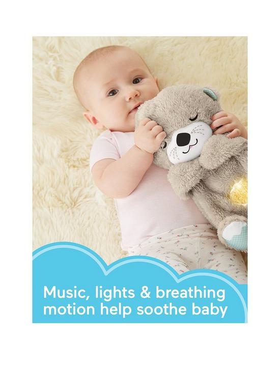 stillFront image of fisher-price-soothe-n-snuggle-otter-plushnbspbaby-toy-with-11-sensory-features
