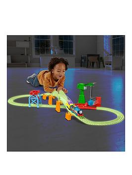 Thomas & Friends Thomas & Friends Hyper Glow In The Dark Night Delivery  ... Picture