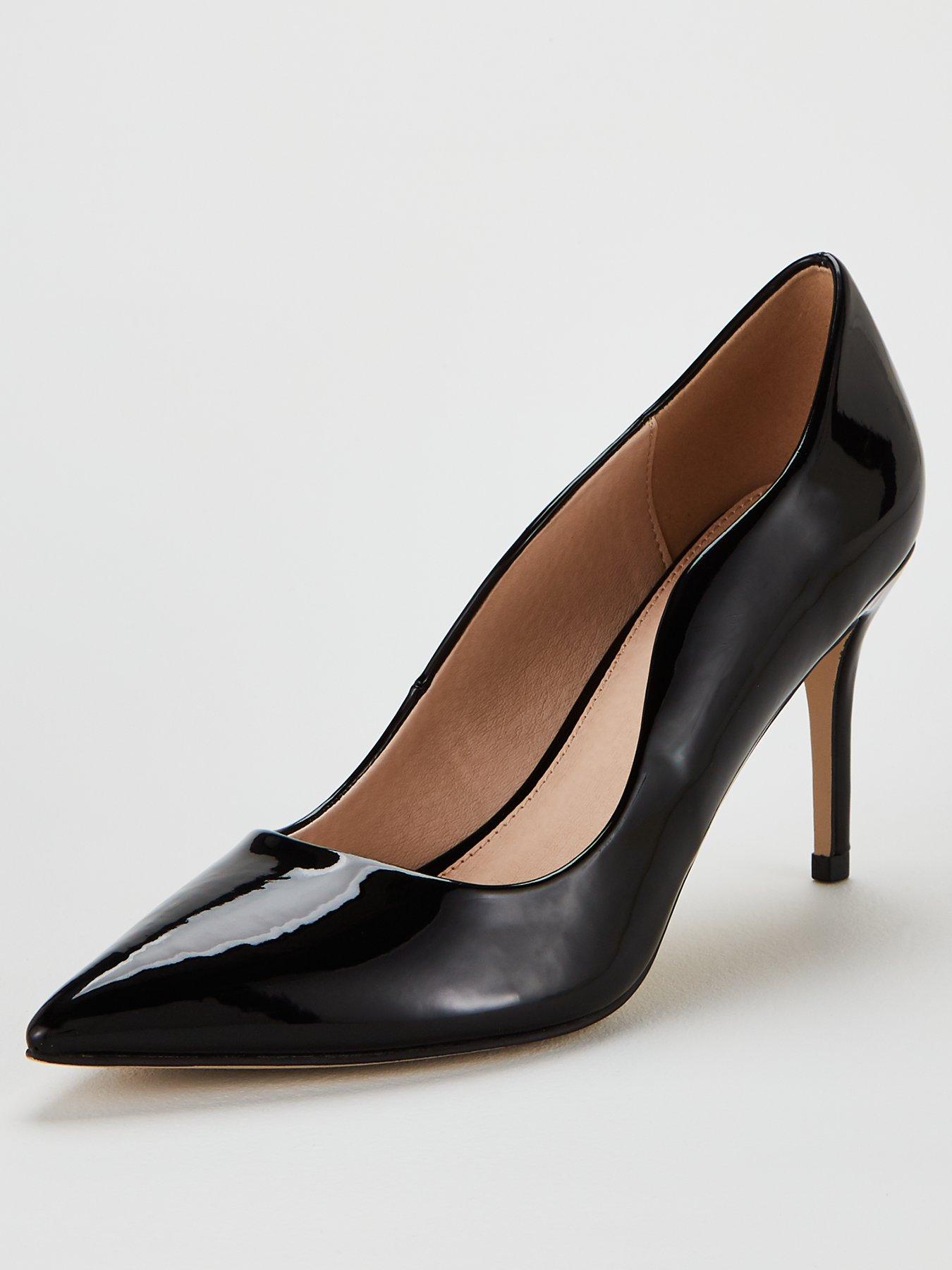 wide fit pointed court shoes