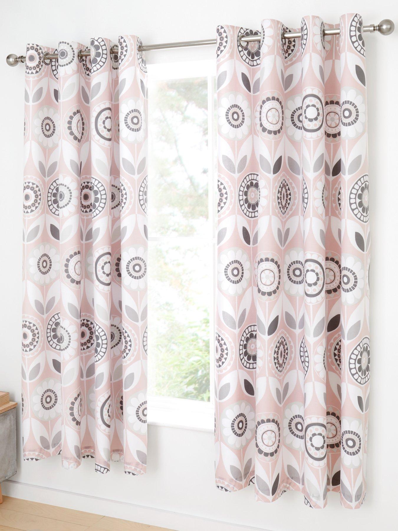 Retro Curtains Finepotter