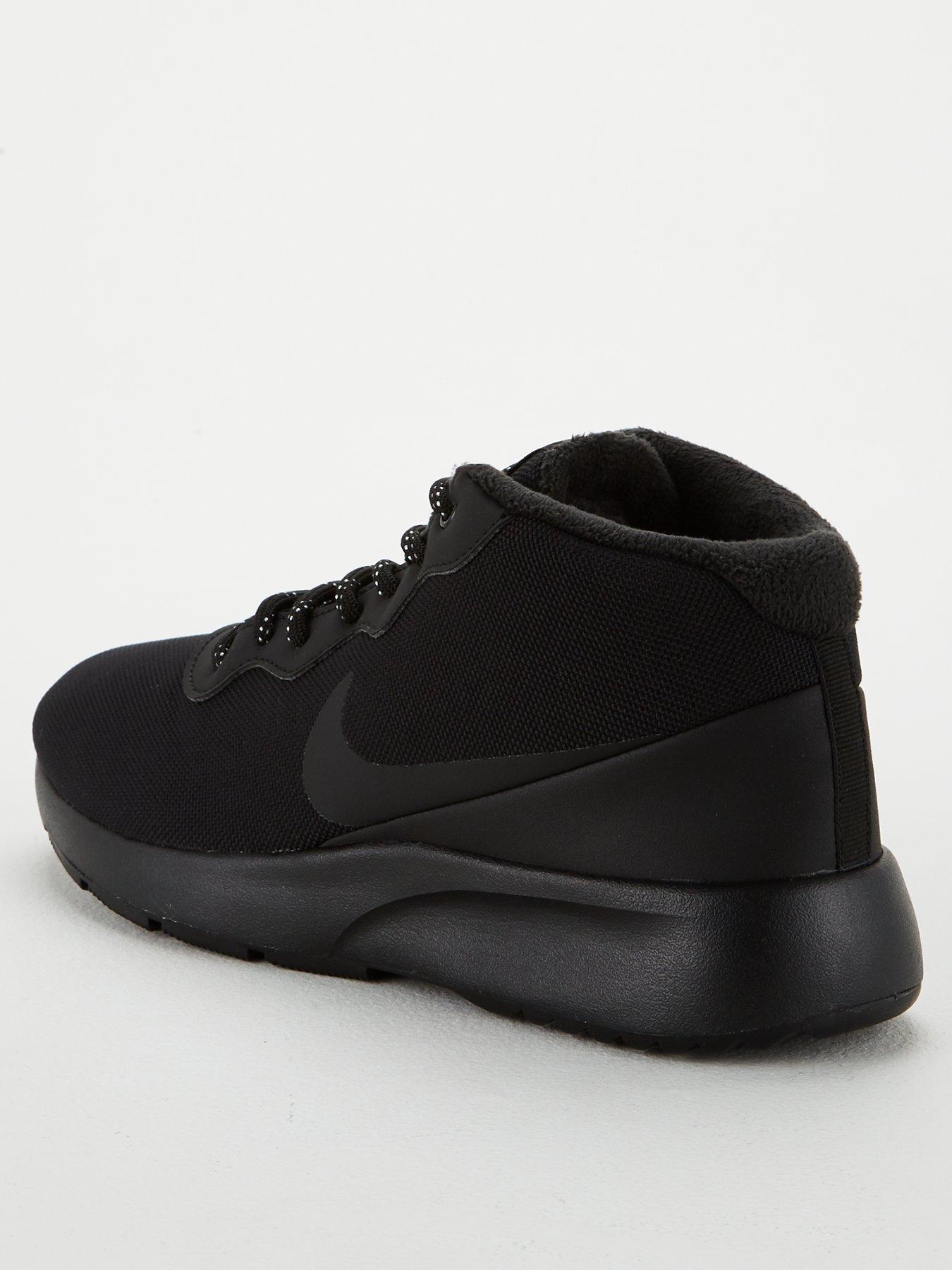 nike tanjun chukka black