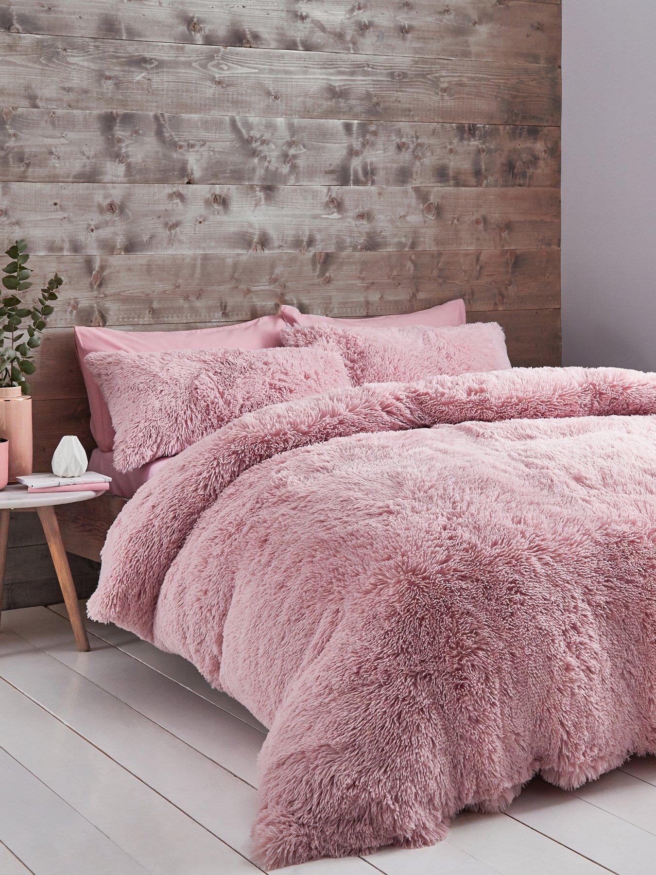  image of catherine-lansfield-cuddly-faux-fur-duvet-cover-set-pink