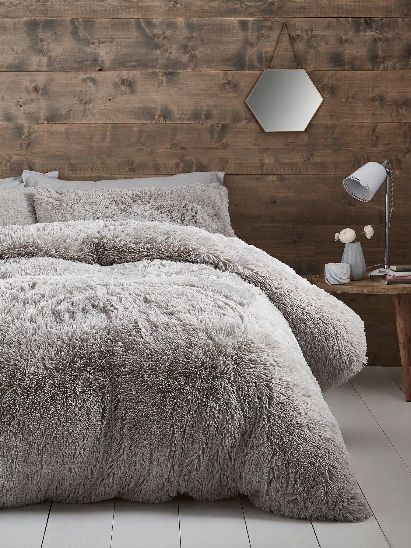undefined Cuddly Faux Fur Duvet Cover Set - Silver
