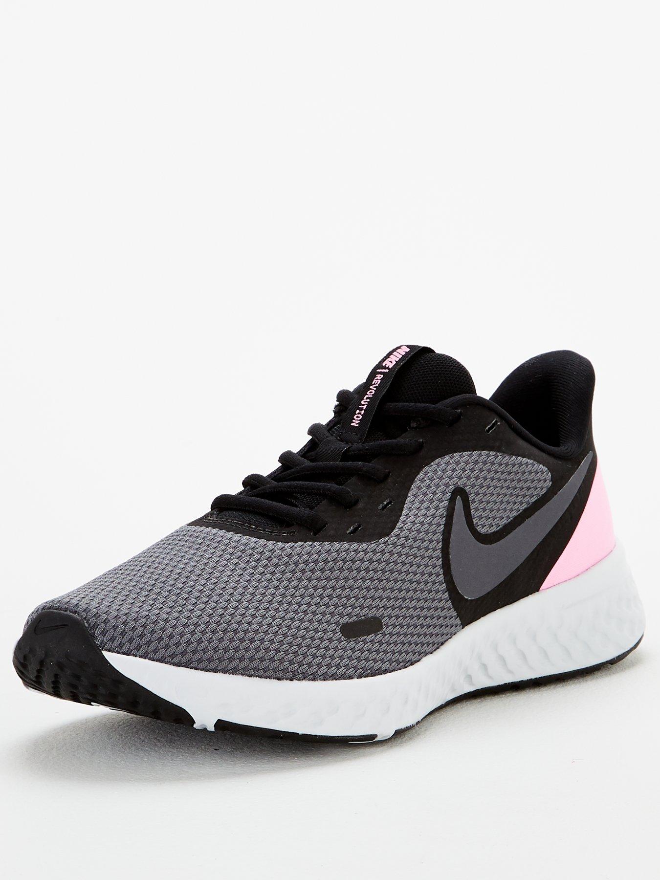revolution nike