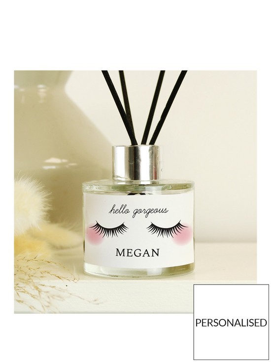 front image of the-personalised-memento-company-personalised-eyelashes-reed-diffuser-100ml