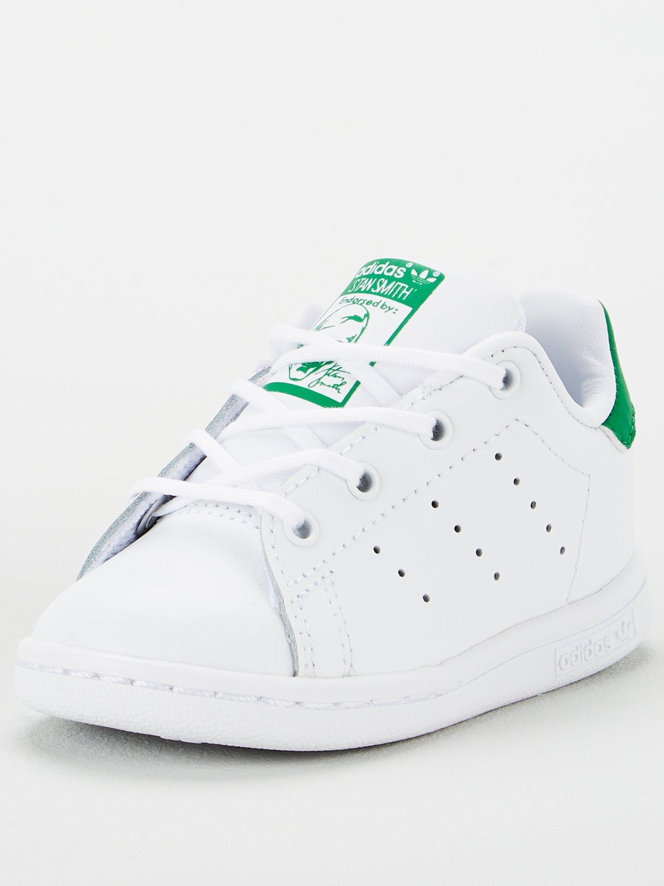 green infant trainers