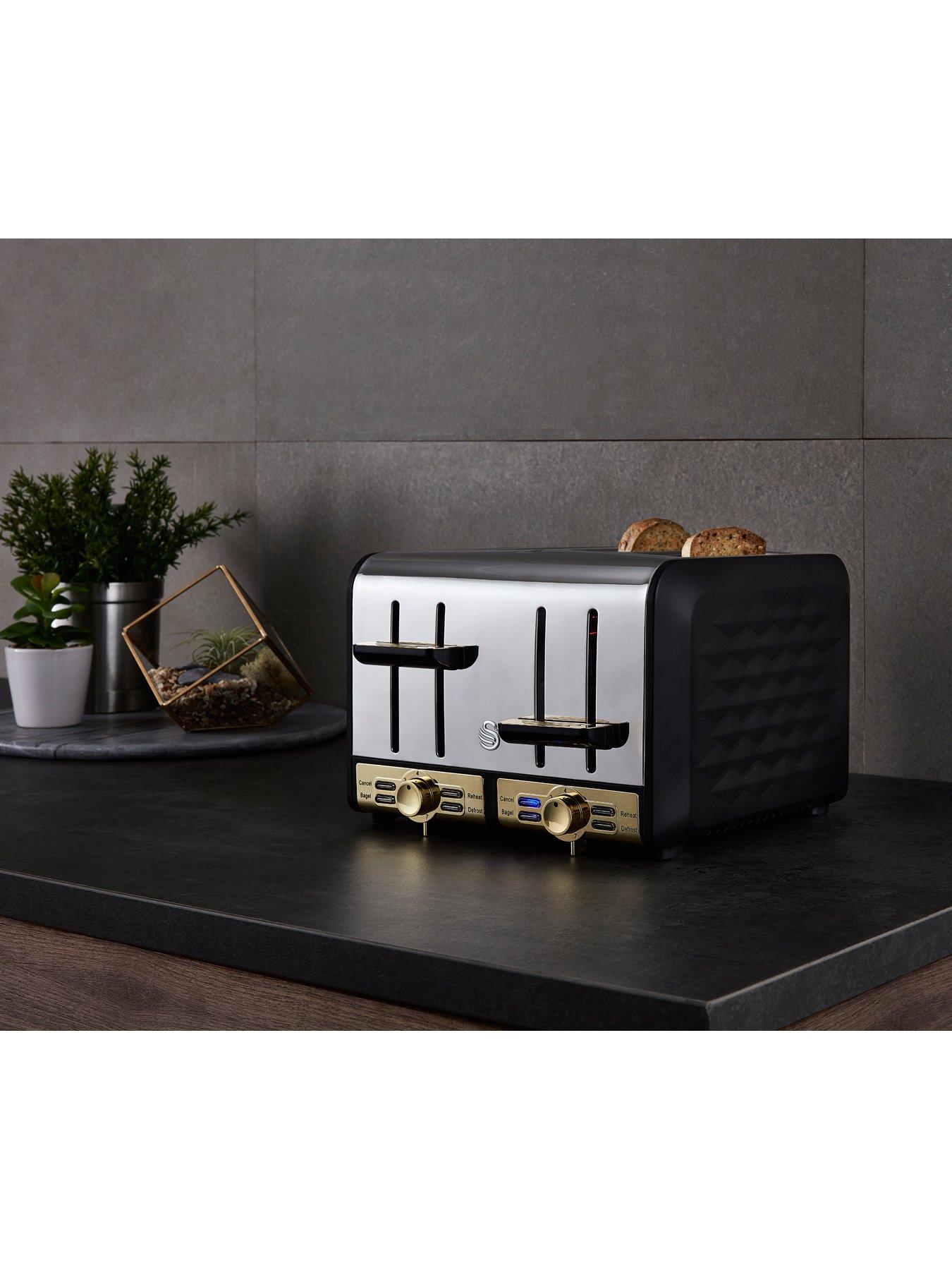  image of swan-gatsby-range-4-slice-toaster-blackgold