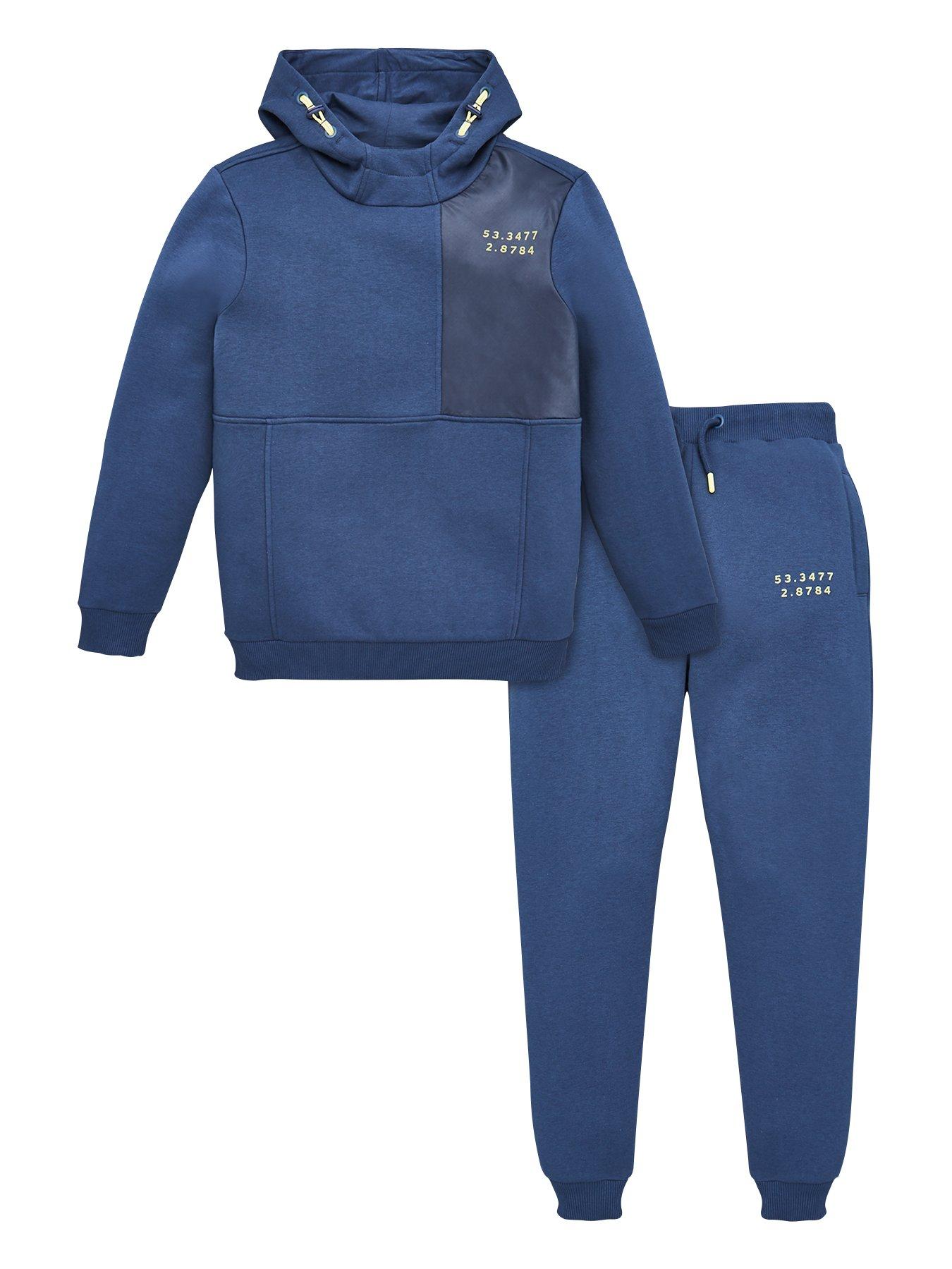 very tracksuit