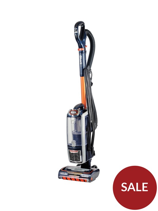 front image of shark-anti-hair-wrap-upright-vacuum-cleaner-with-powered-lift-away-amp-true-pet-nz801ukt
