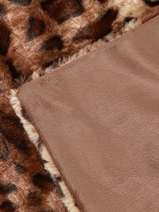 back image of cascade-home-leopard-luxury-textured-throw-natural