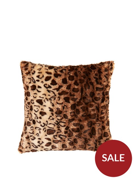cascade-home-leopard-luxury-textured-cushion-natural