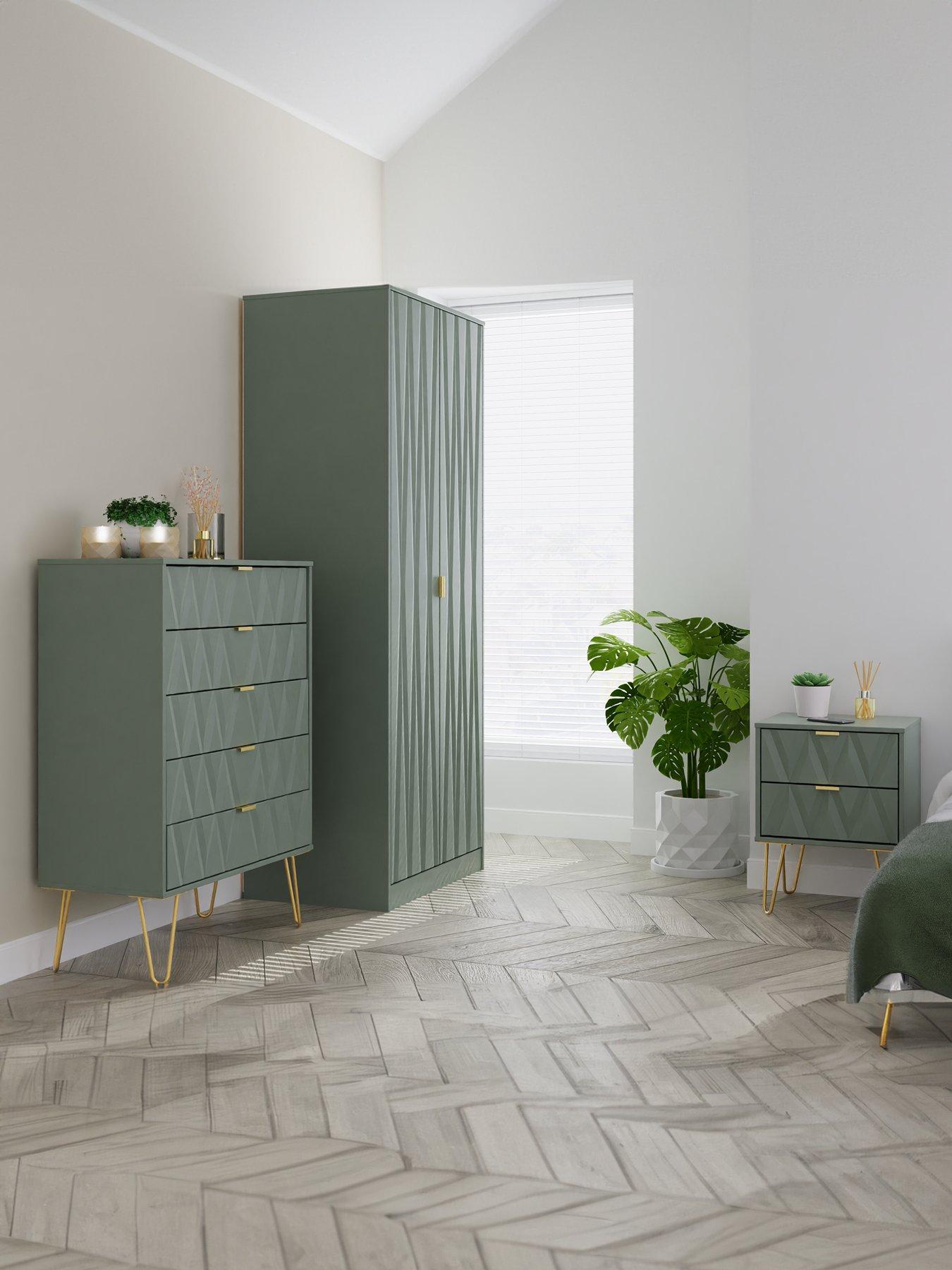 swift-versailles-ready-assembled-4-piece-package-2-door-wardrobe-5-drawer-chest-and-2-bedside-chestsnbsp--fscreg-certified