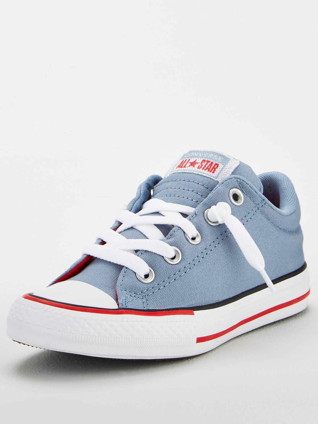 converse junior slip on