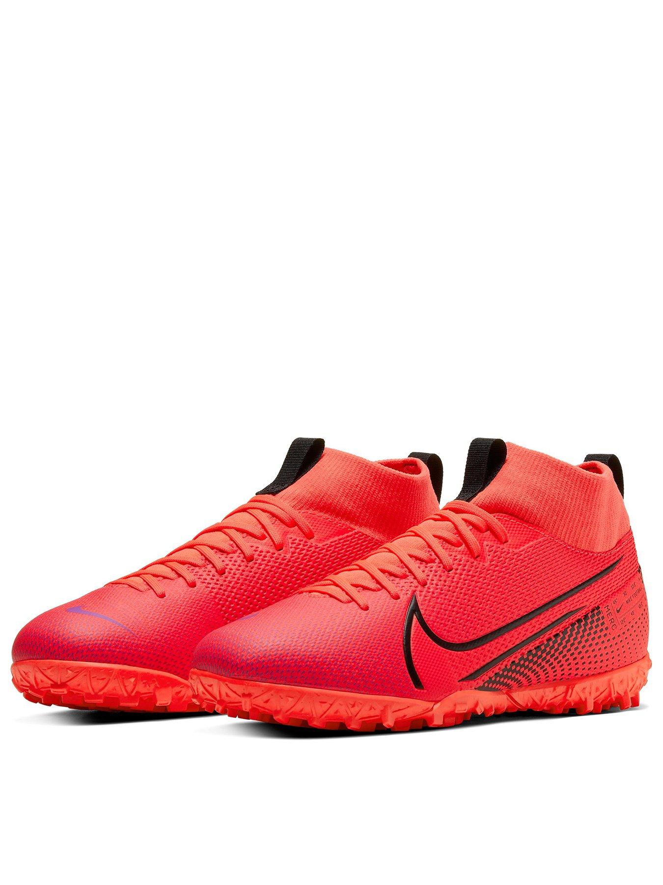 nike mercurial astro football boots