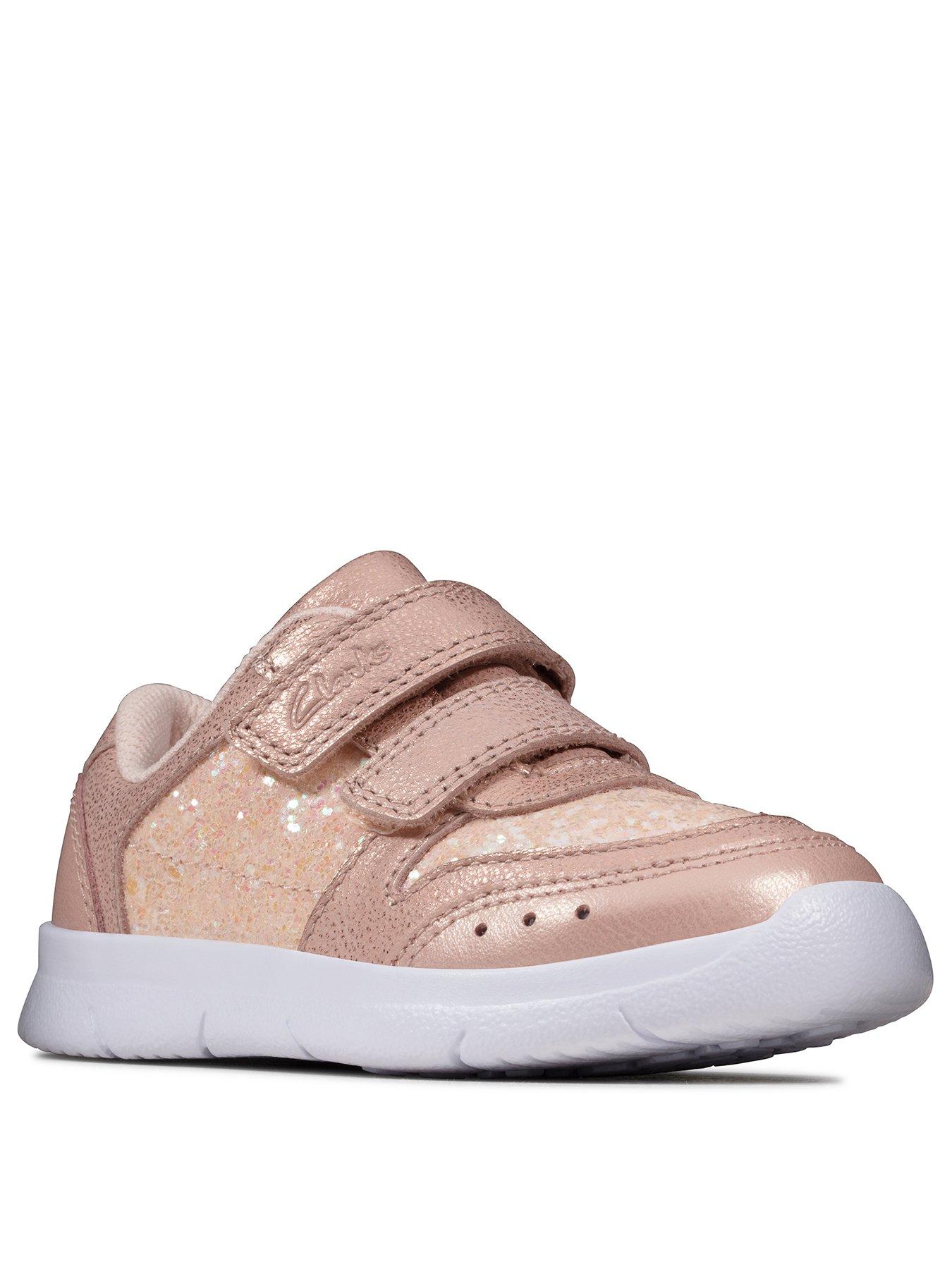 clarks infant trainers