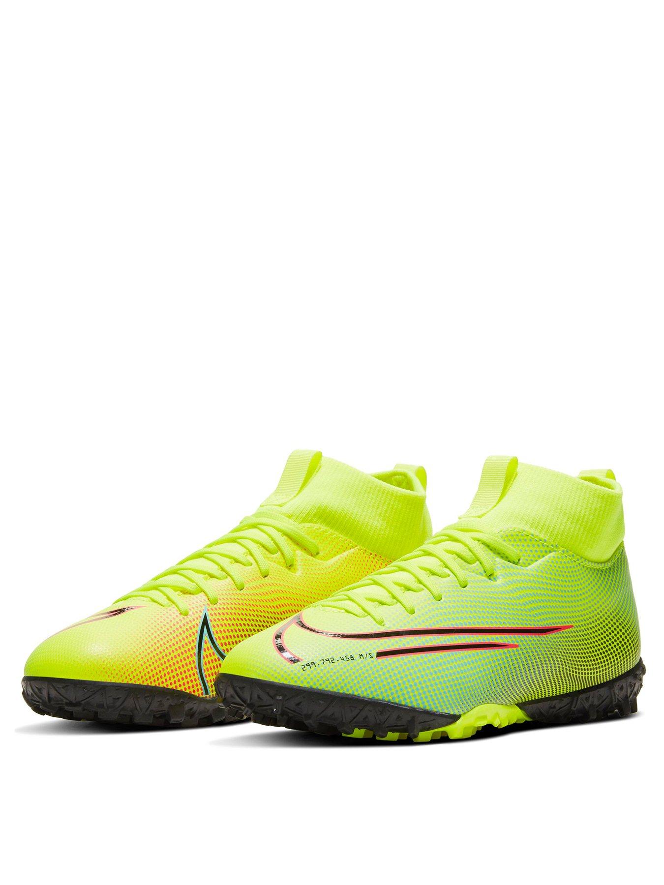 Nike Mercurial Superfly 6 Academy Football Boots Rugs White.