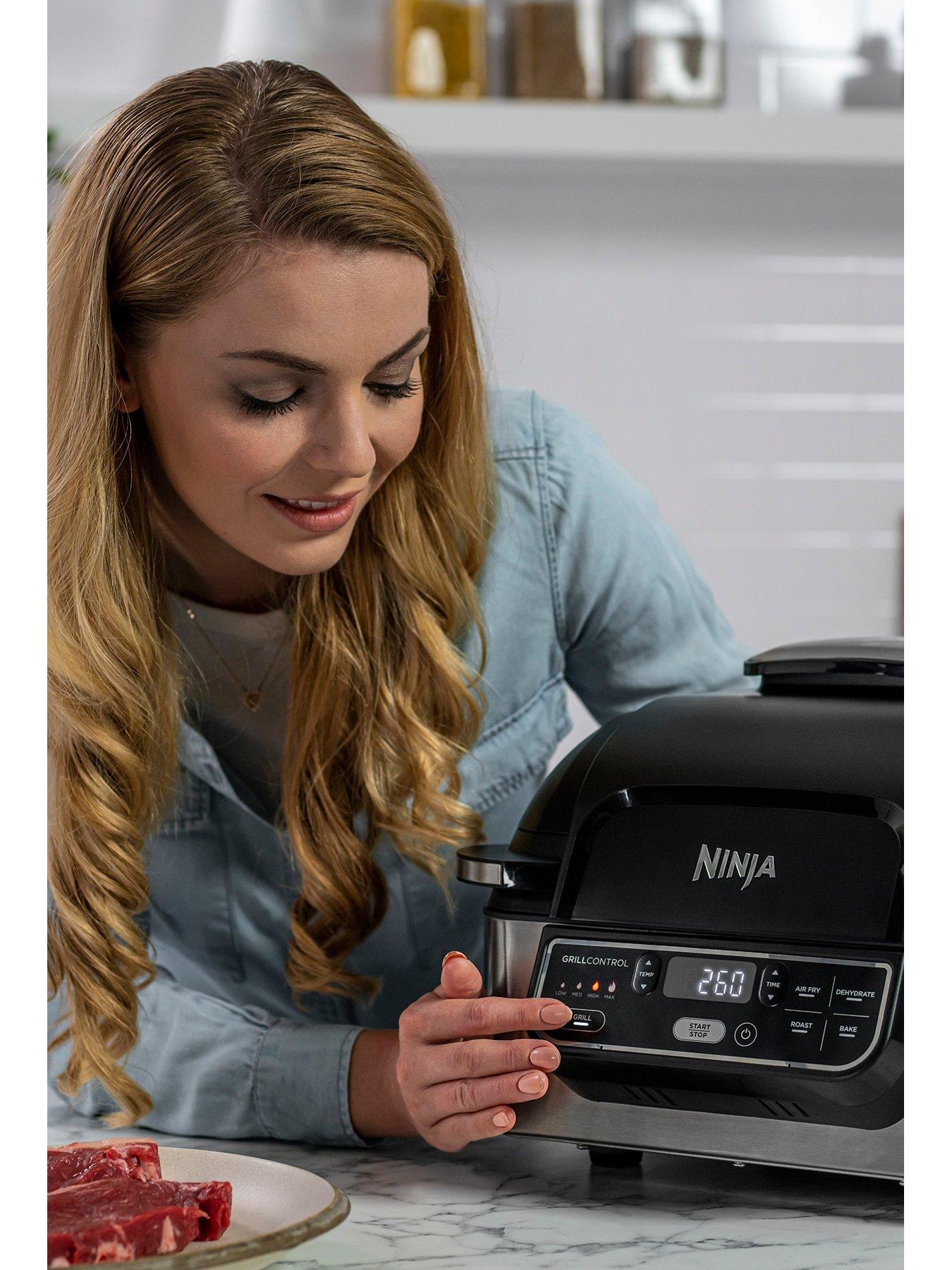 Image 3 of 7 of NINJA Foodi Health Grill and Air Fryer AG301UK