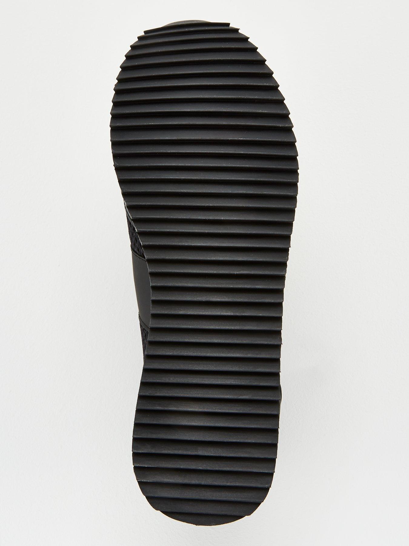 Image 5 of 6 of EA7 Emporio Armani Black &amp; White Laces Trainers - Black/White