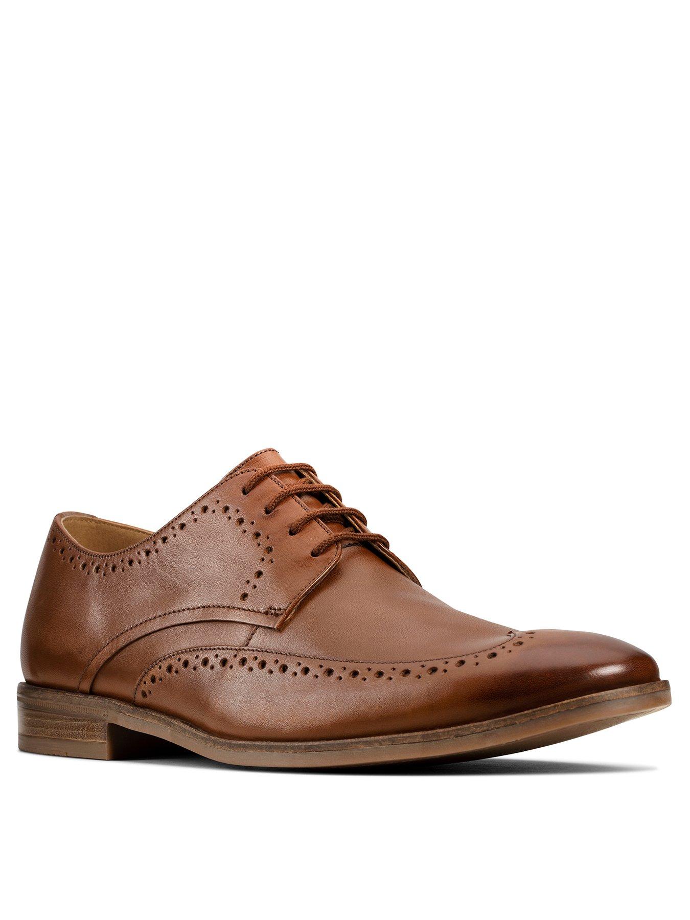 clarks men's lace up shoes