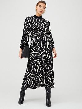 Warehouse Warehouse Zebra Knit Belted Midi Dress - Mono Picture