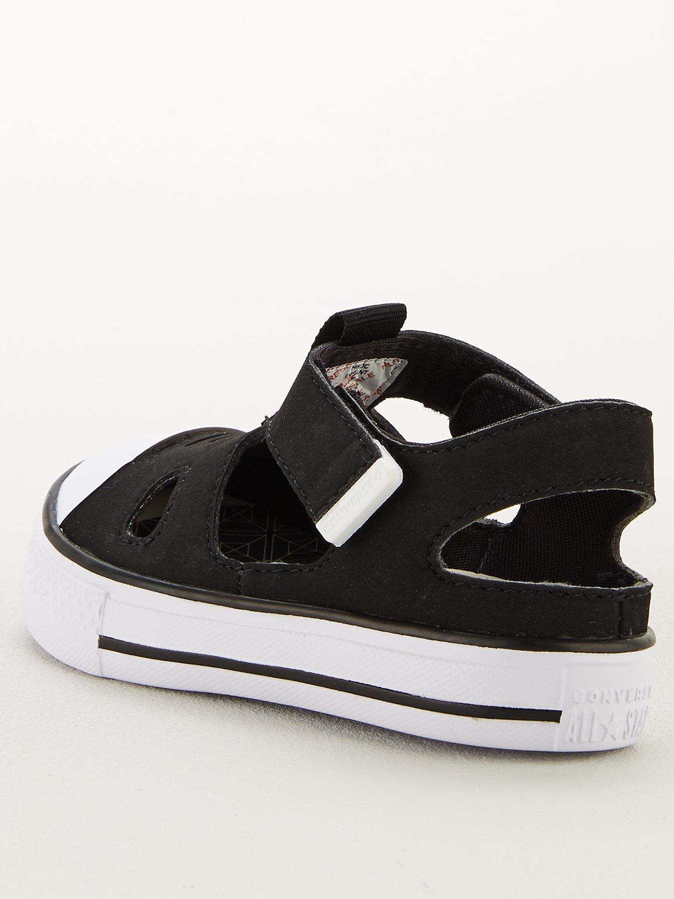 chuck taylor flip flops