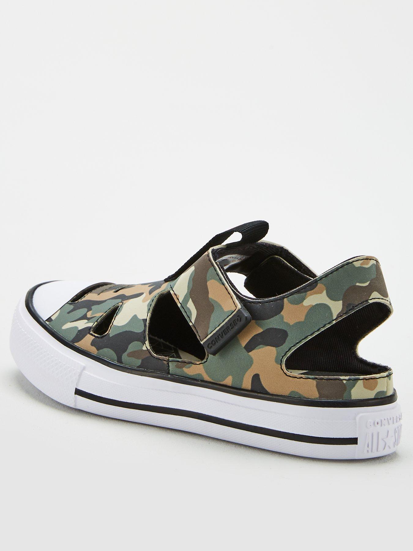 converse chuck sandals