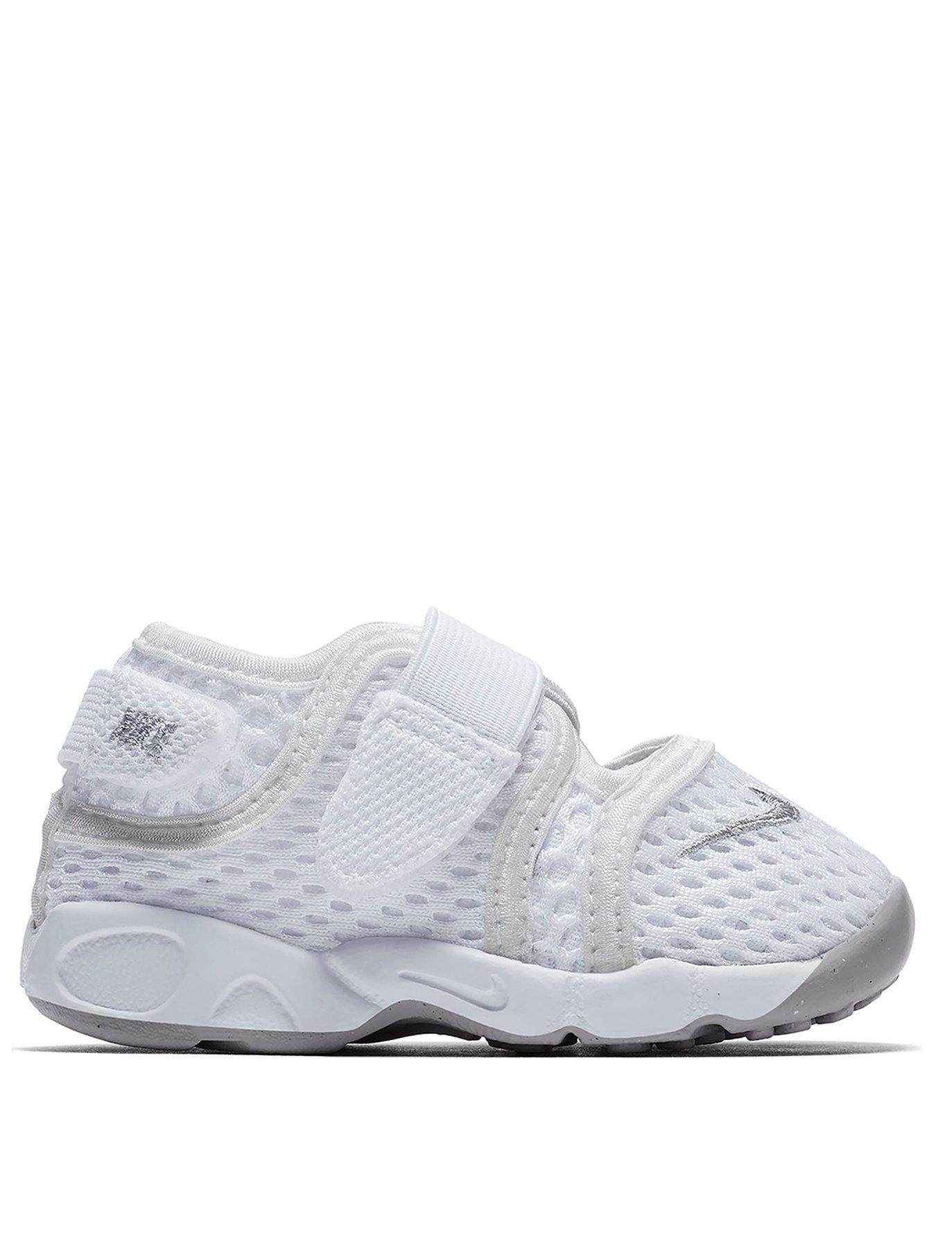 infant grey nike trainers