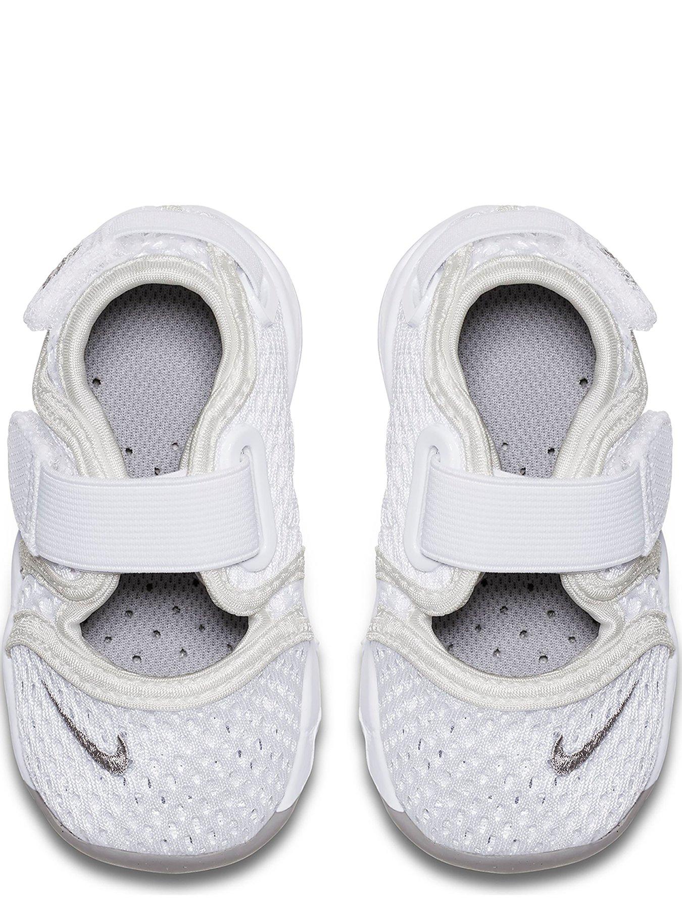 nike rift infant white