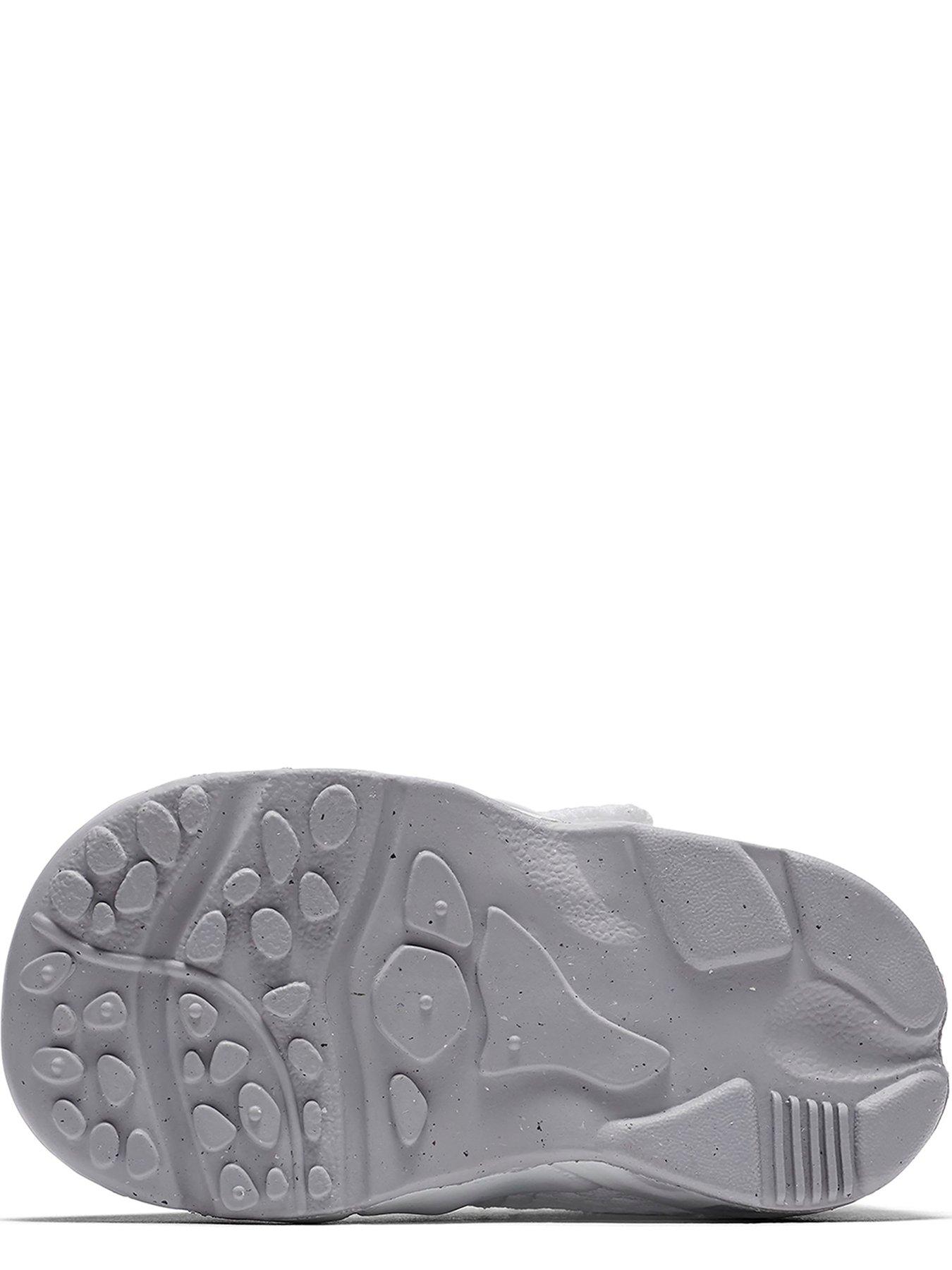 infant white nike rifts