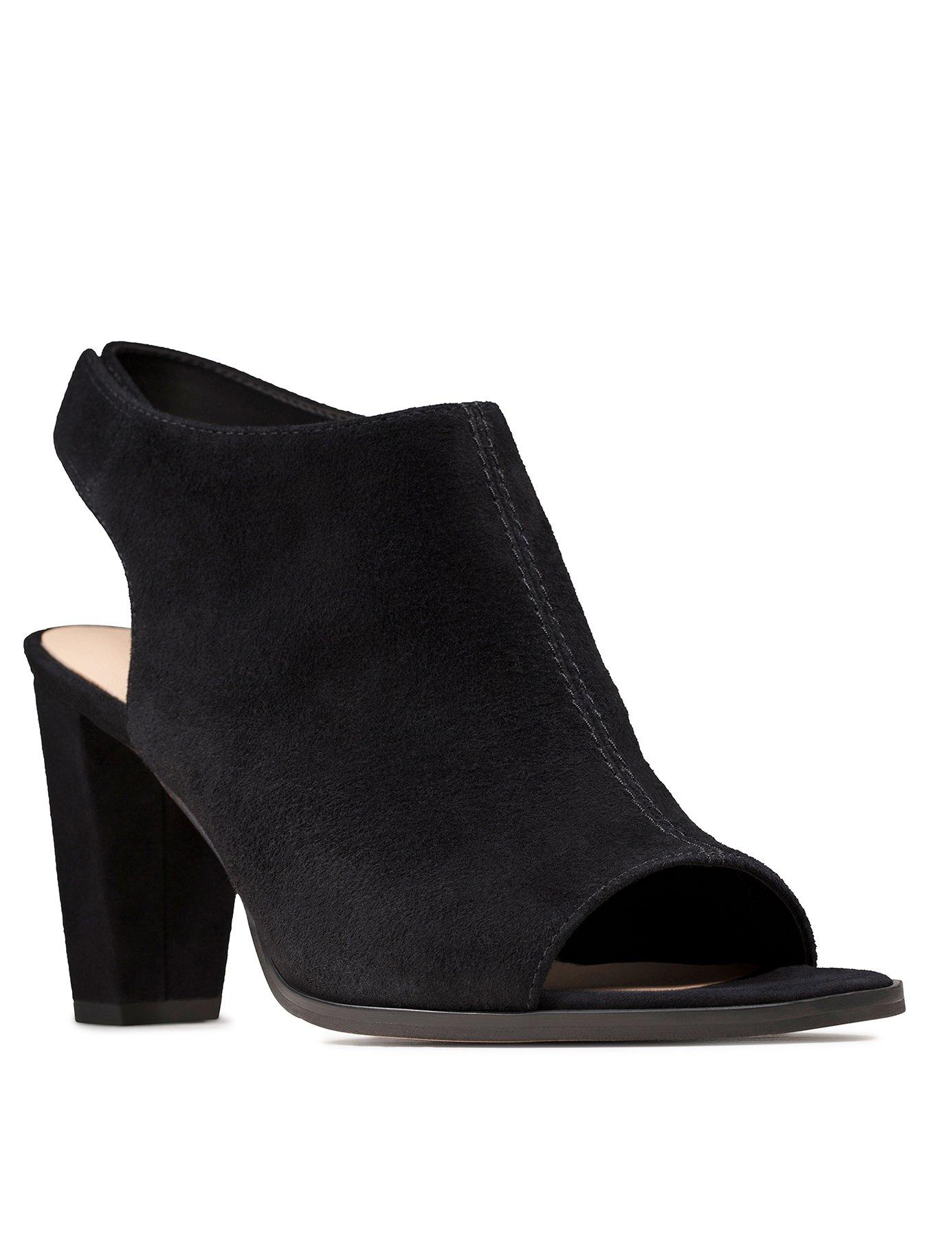 clarks black suede sandals