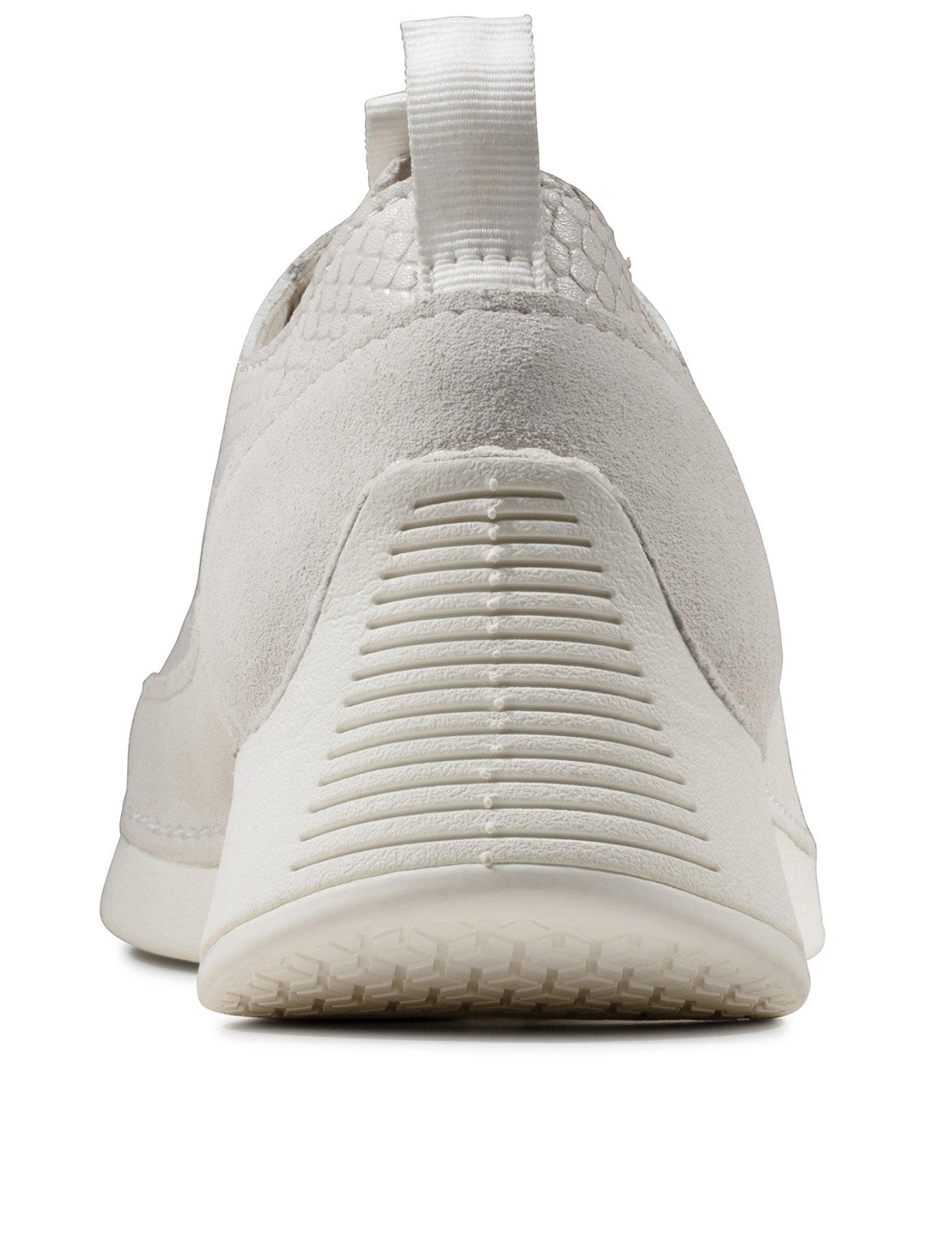 clarks tri spark trainers