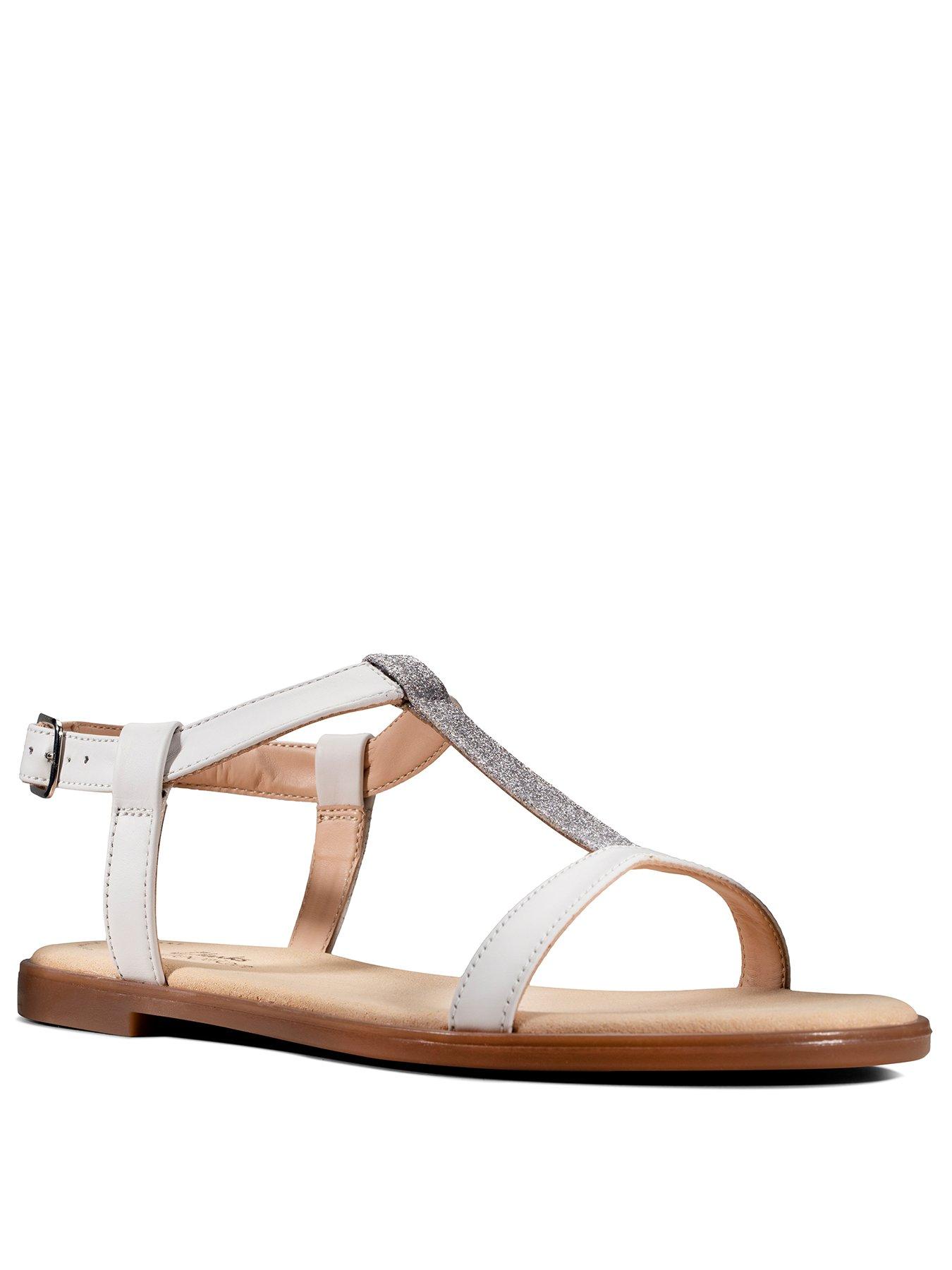 the bay clarks sandals