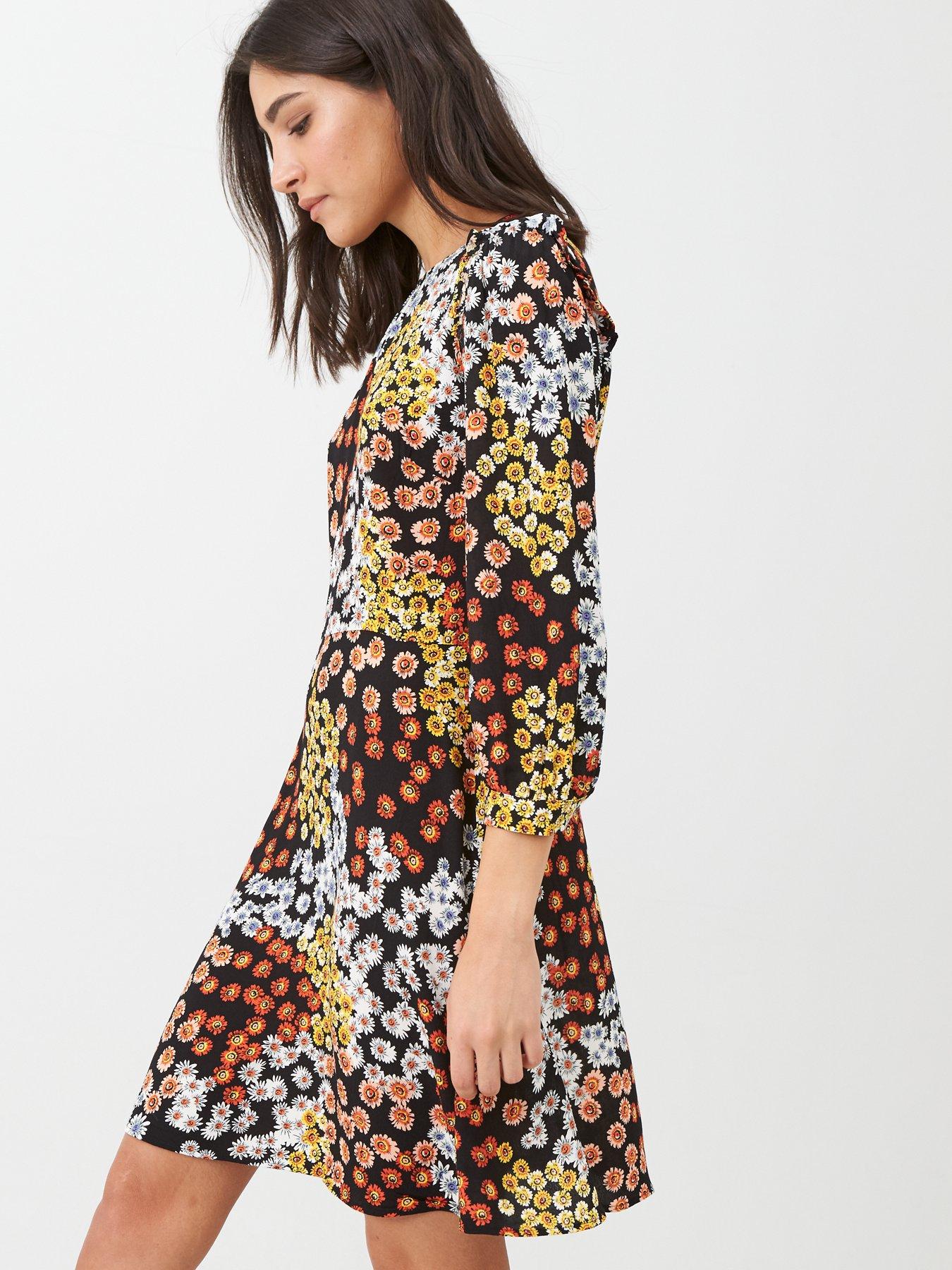 warehouse daisy mini tea dress