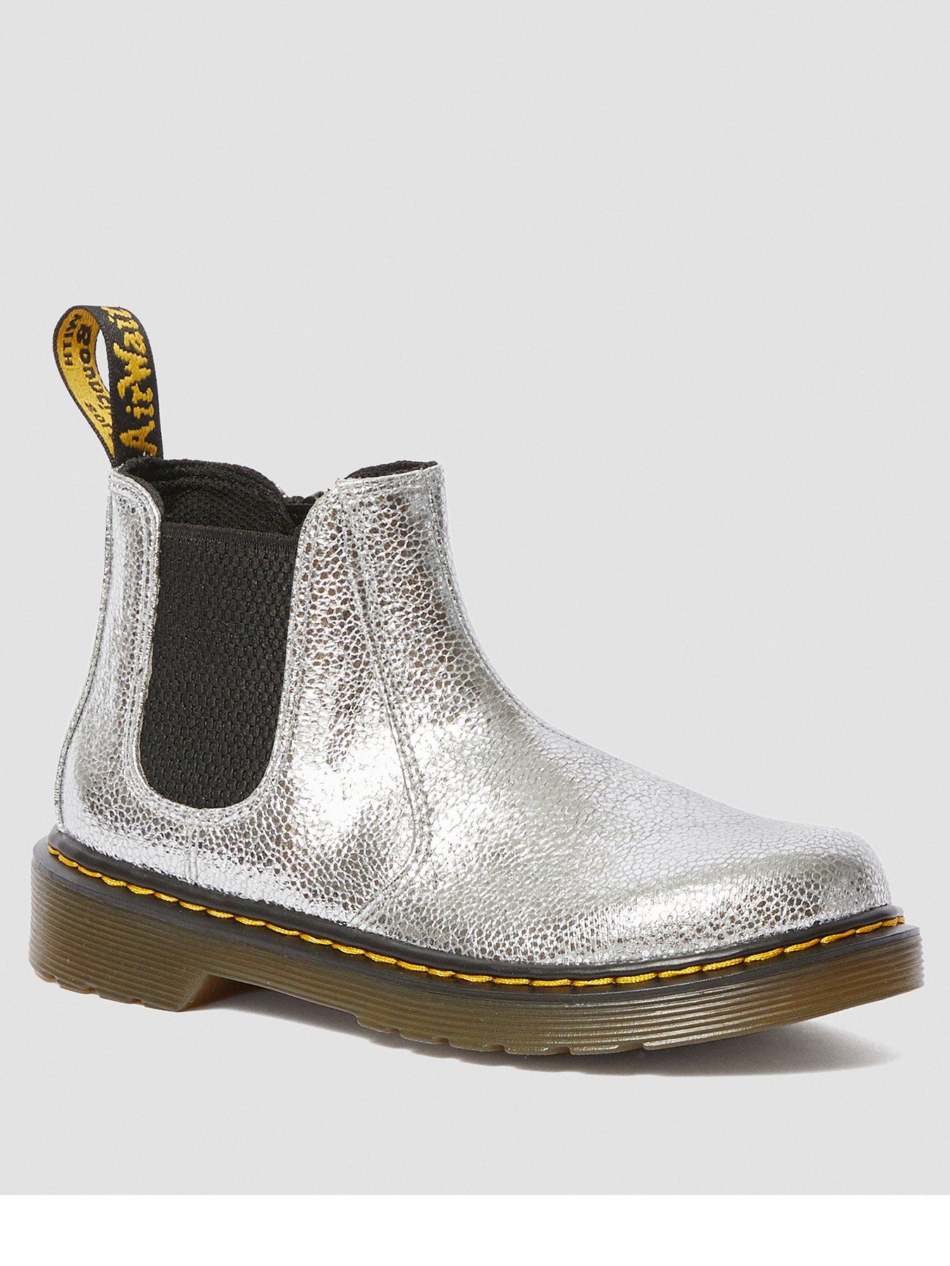 chelsea boots silver