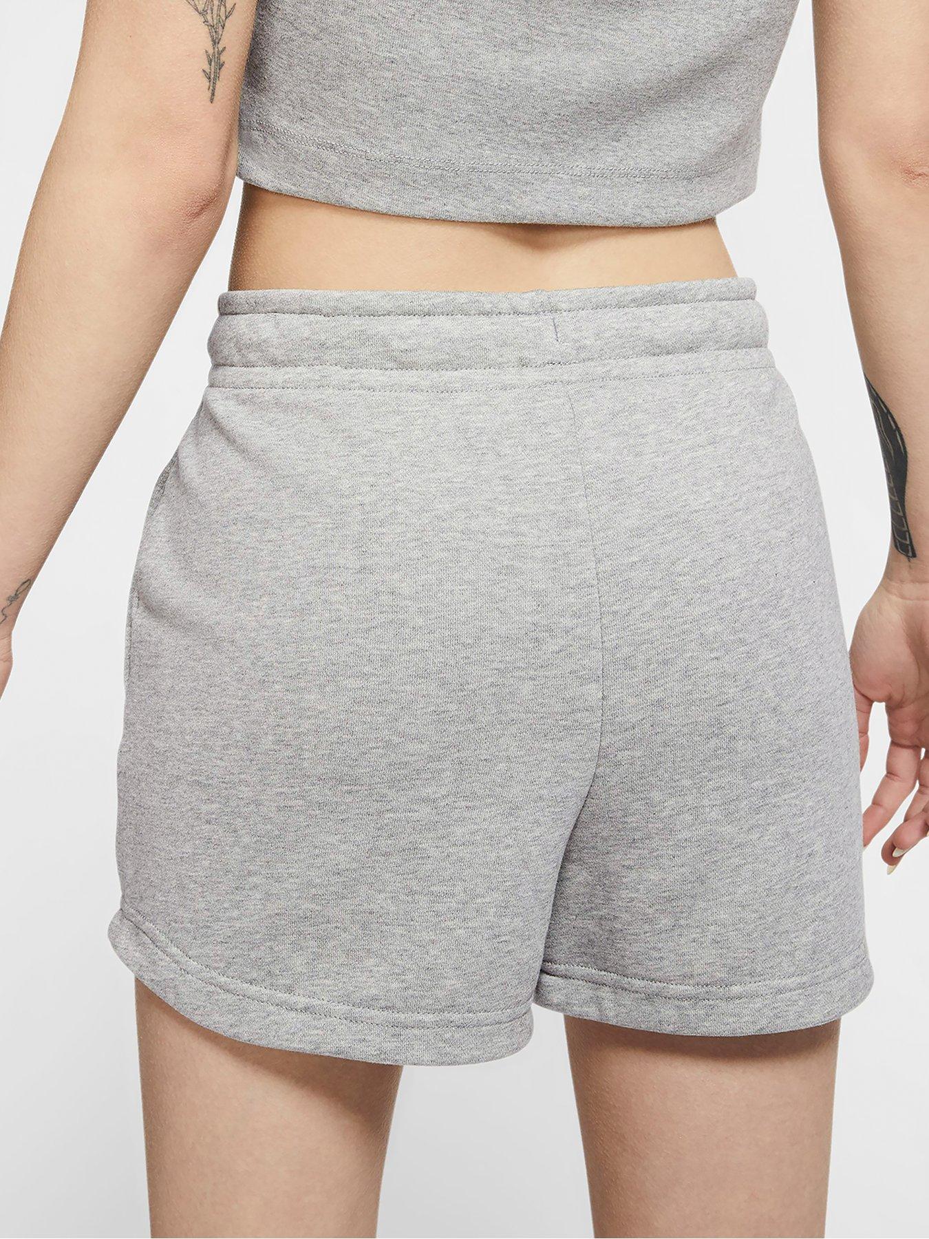 nike nsw classic fit shorts