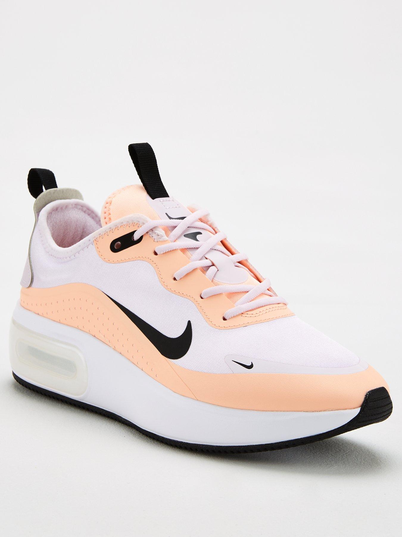very womens nike trainers