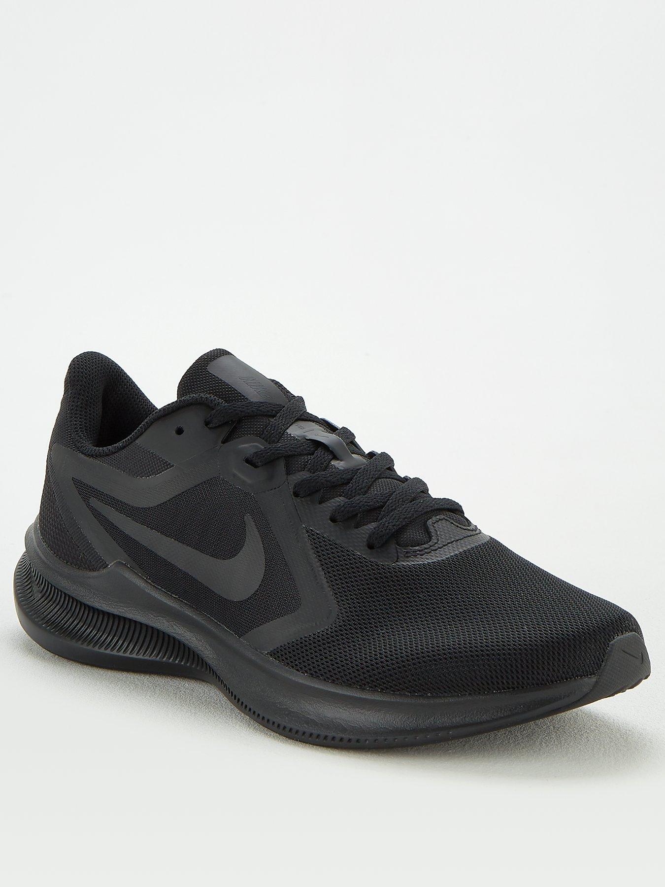 black nike downshifter