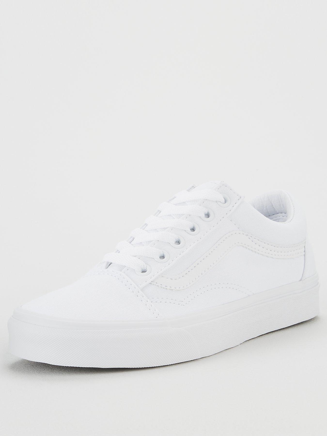Image 1 of 7 of Vans Unisex Old Skool Trainers - White