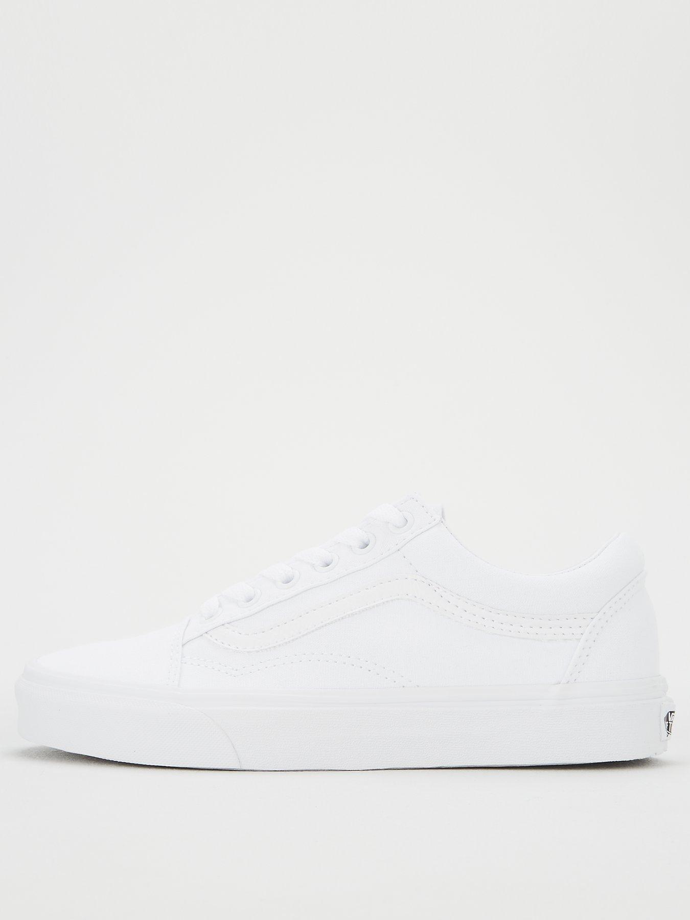 Image 3 of 7 of Vans Unisex Old Skool Trainers - White