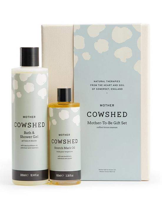 front image of cowshed-mother-to-be-gift-set