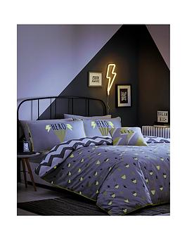 Appletree Appletree Hero Glow In The Dark Duvet Cover Set - Double Picture