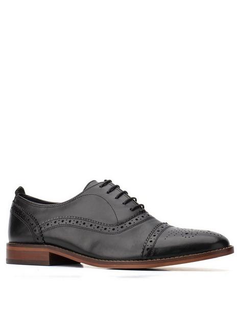 base-london-cast-waxynbsplace-up-brogues-black