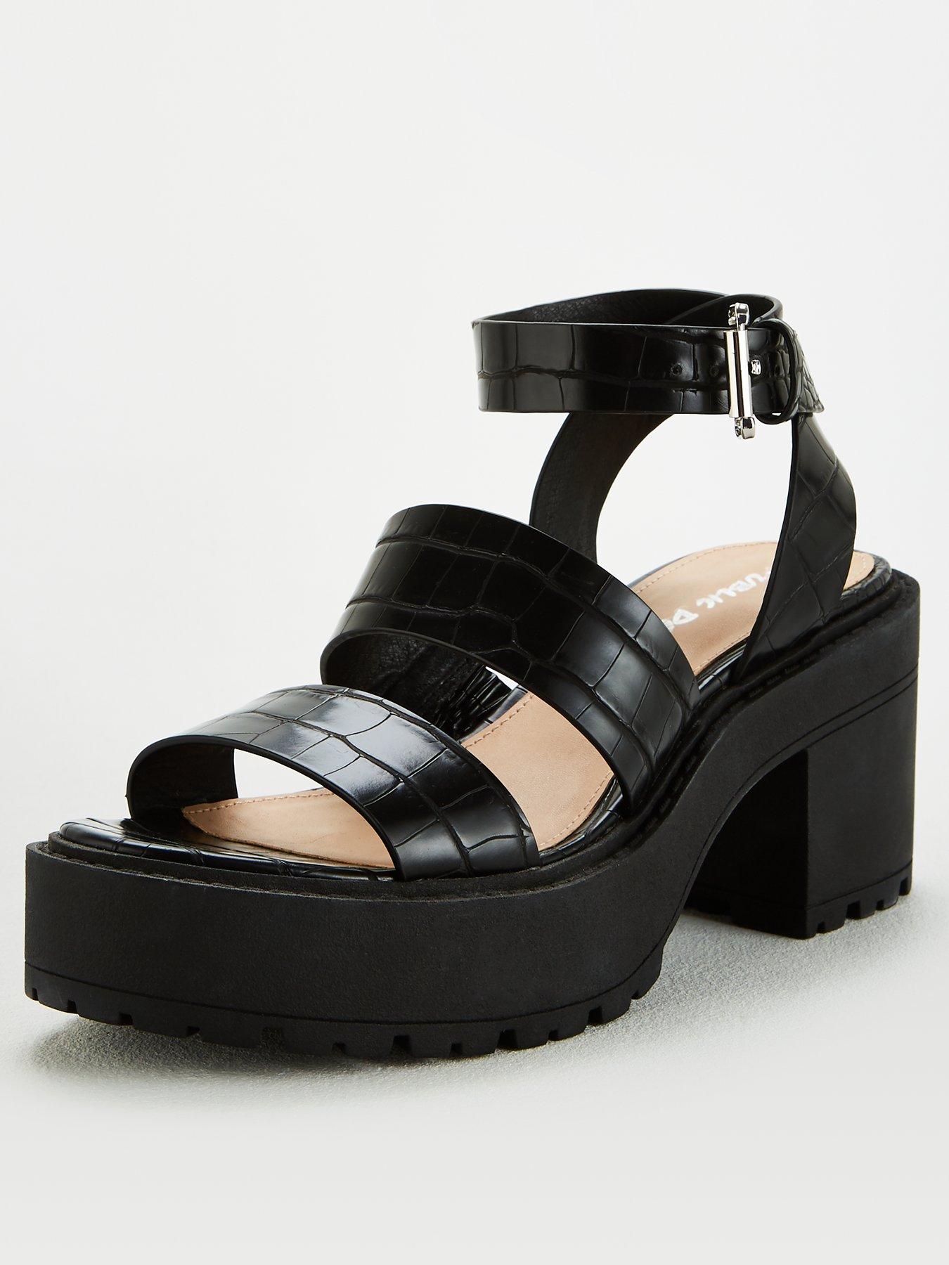 buffalo sandals wedge