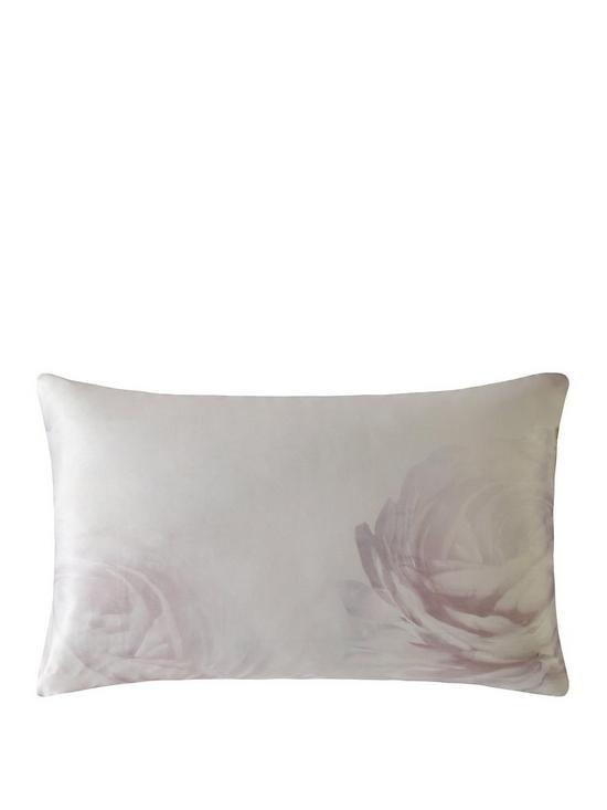 front image of rita-ora-florentina-housewife-pillowcase-pair