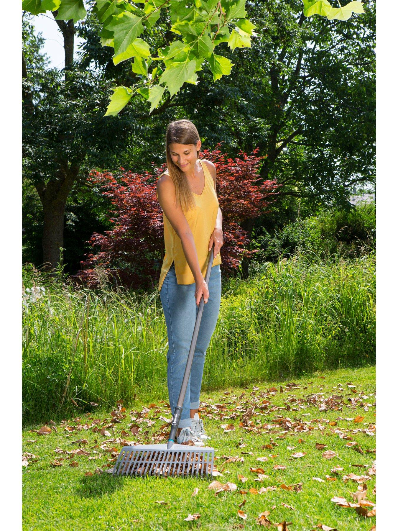 Image 2 of 3 of Gardena Natureline Lawn Rake